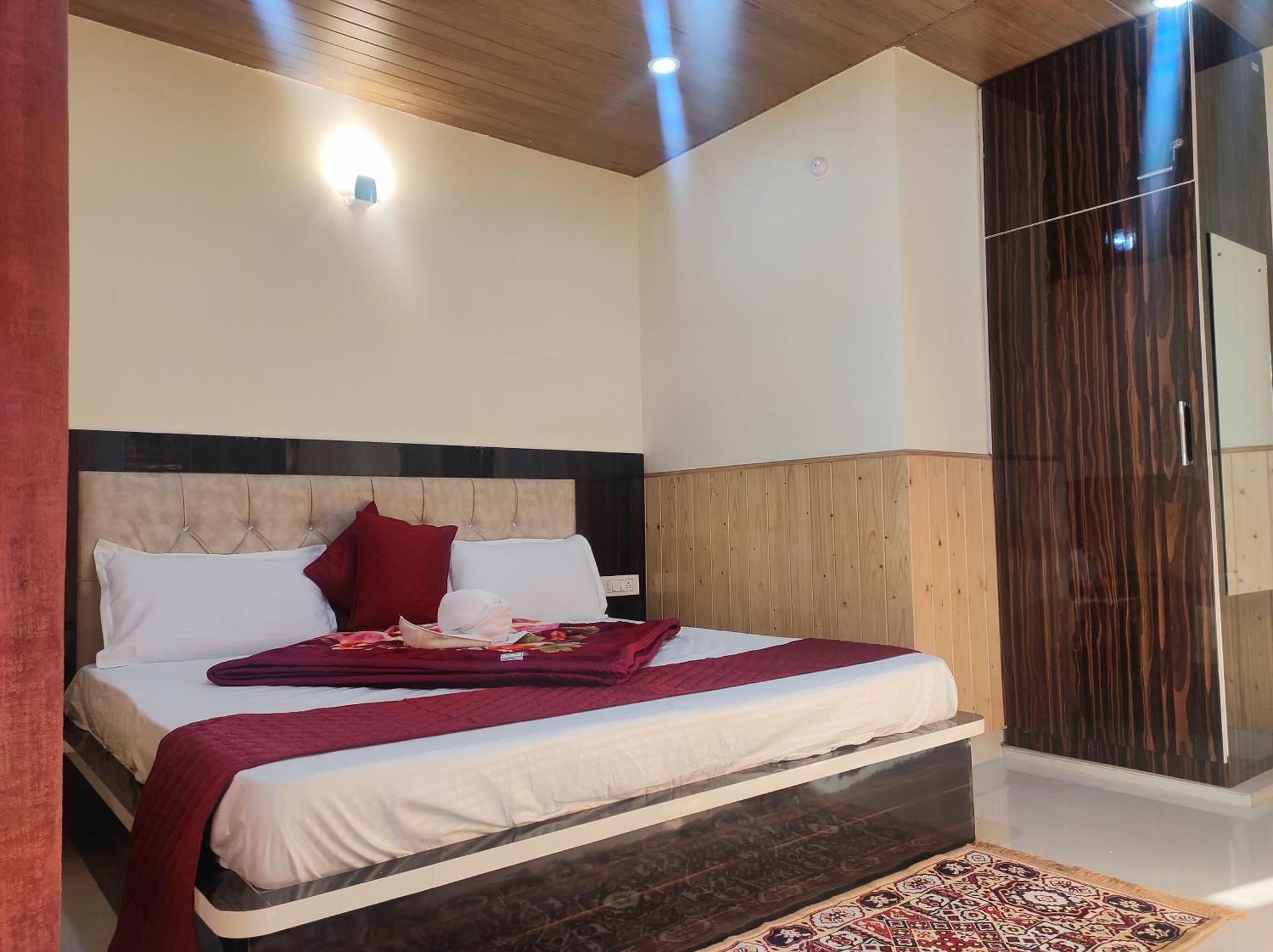 Vintage Woods Inn شيملا المظهر الخارجي الصورة