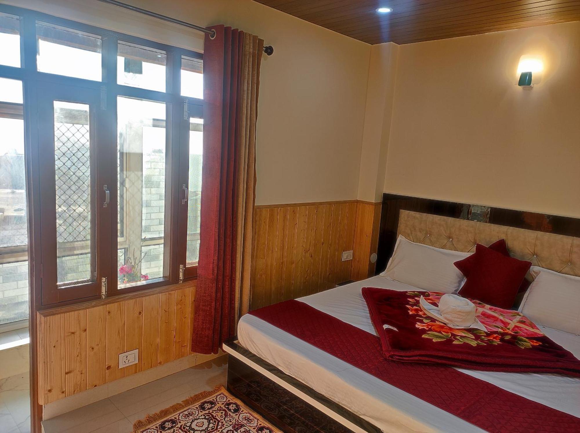 Vintage Woods Inn شيملا المظهر الخارجي الصورة