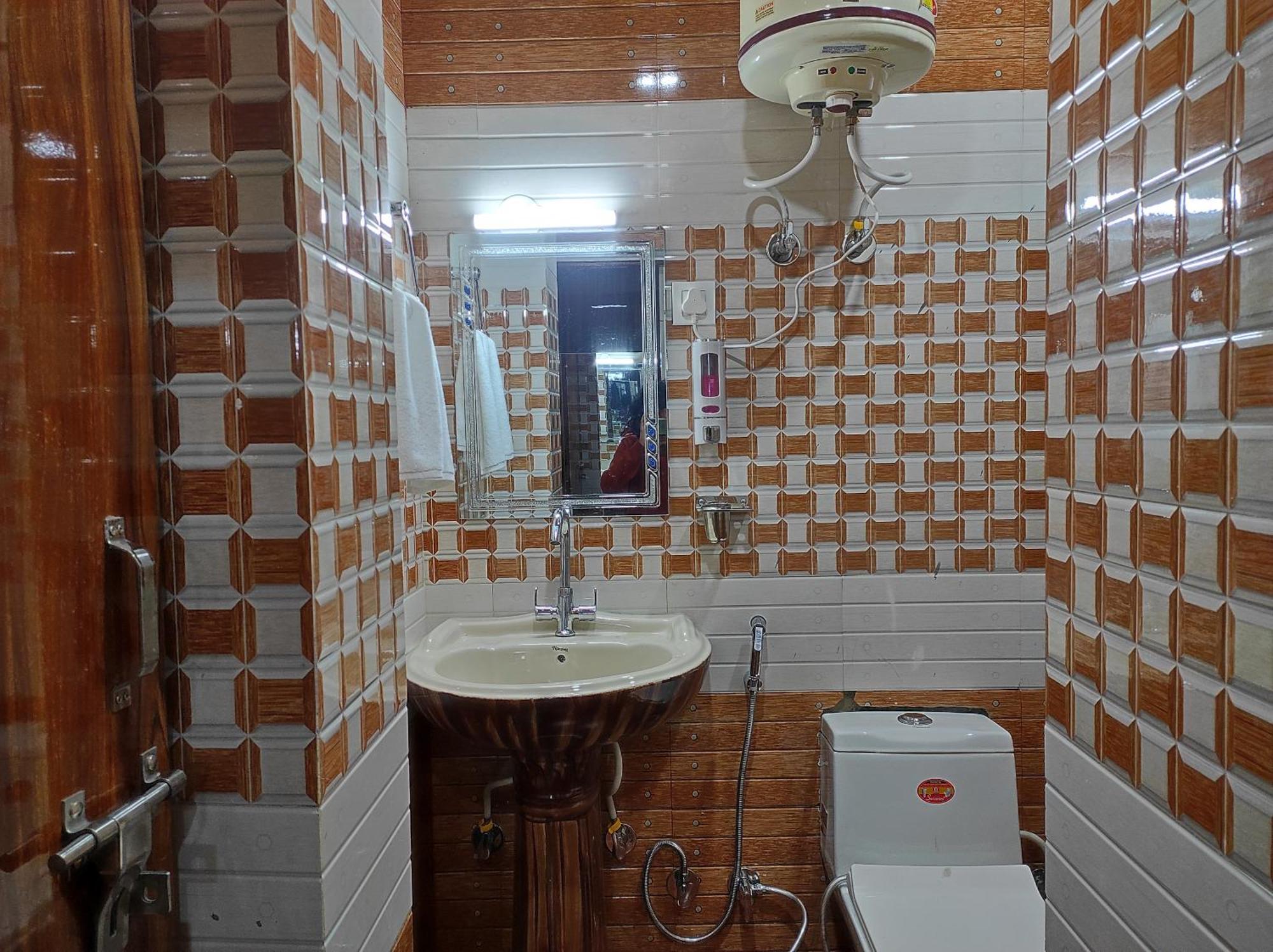 Vintage Woods Inn شيملا المظهر الخارجي الصورة