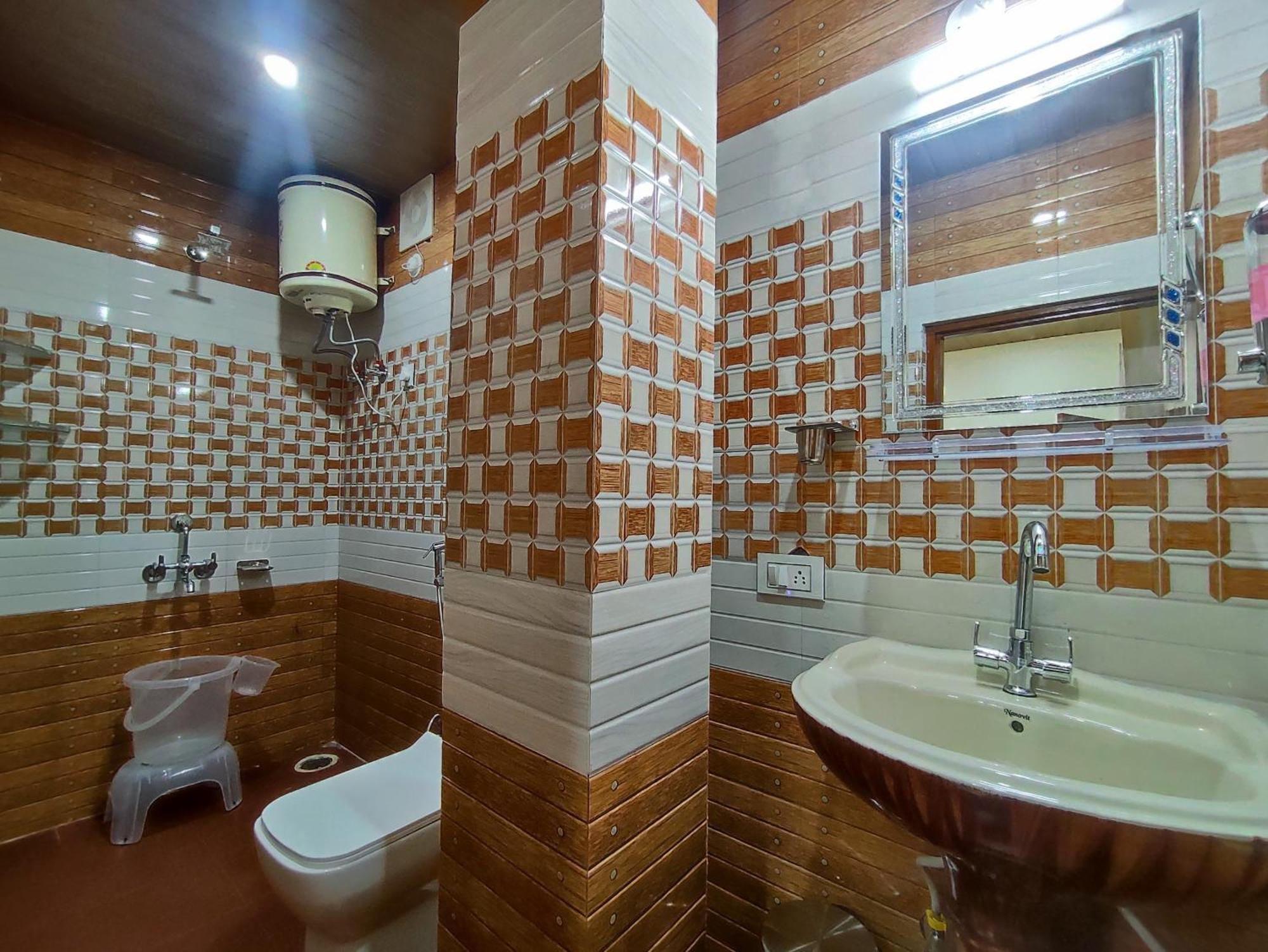 Vintage Woods Inn شيملا المظهر الخارجي الصورة
